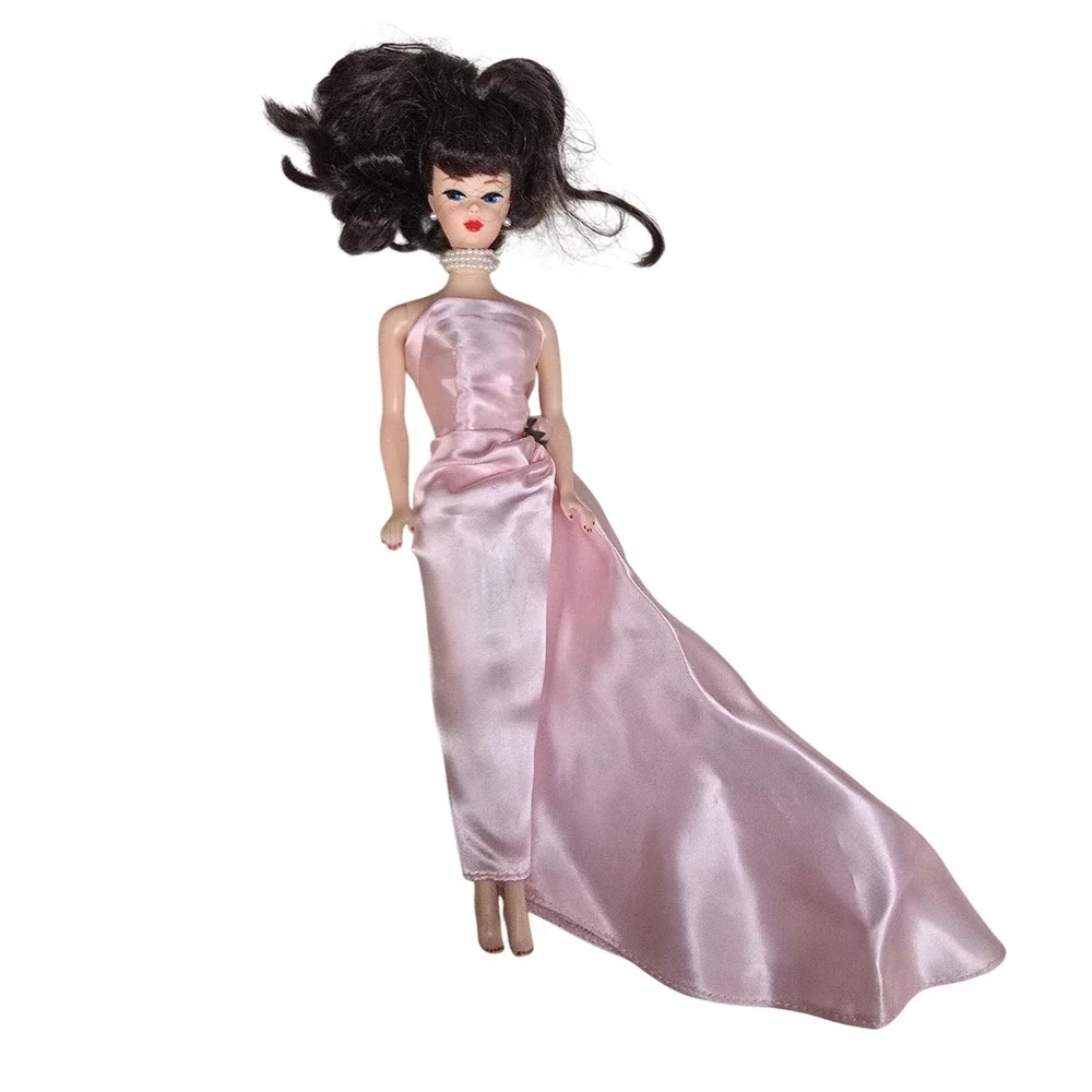 Vintage 1993 Mattel Barbie Doll Brunette Pink Satin Gown Pearl Necklace Malaysia